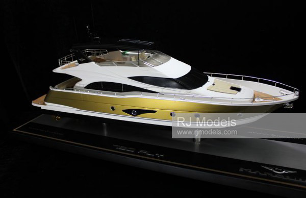 6.Marquis Yachts 720 Flybridge